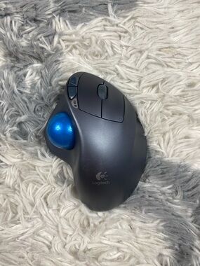 Logitech M570 Wireless Trackball Mouse with USB Receiver Dongle Tested